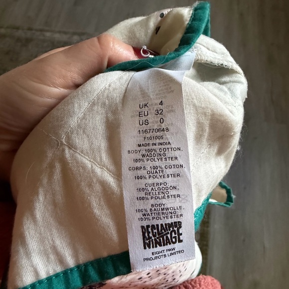 Reclaimed Vintage Cream Vest with Green Accents - Picture 5 of 5